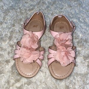 Girls sandals